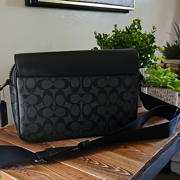 Mens Coach Bag - Picture 3 of 3